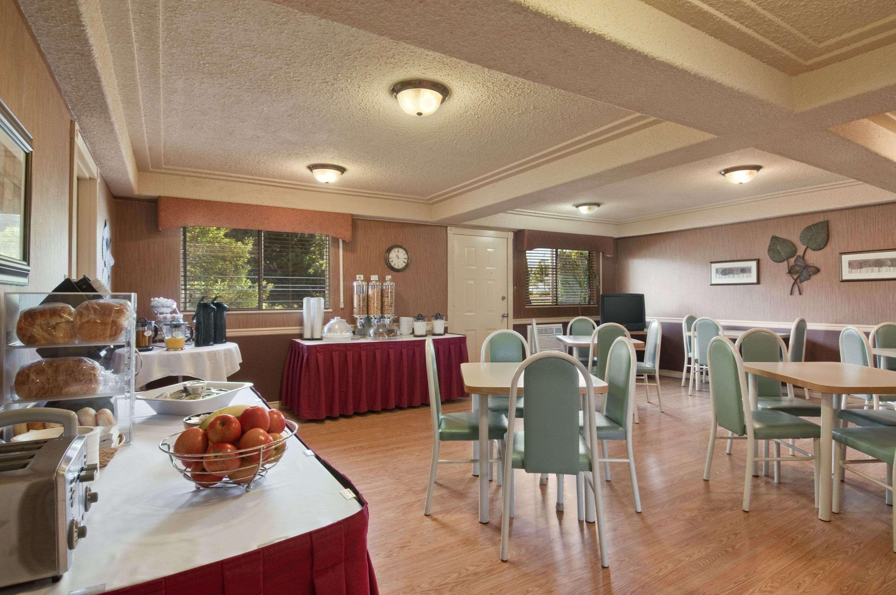 Coast Courtenay Hotel Экстерьер фото