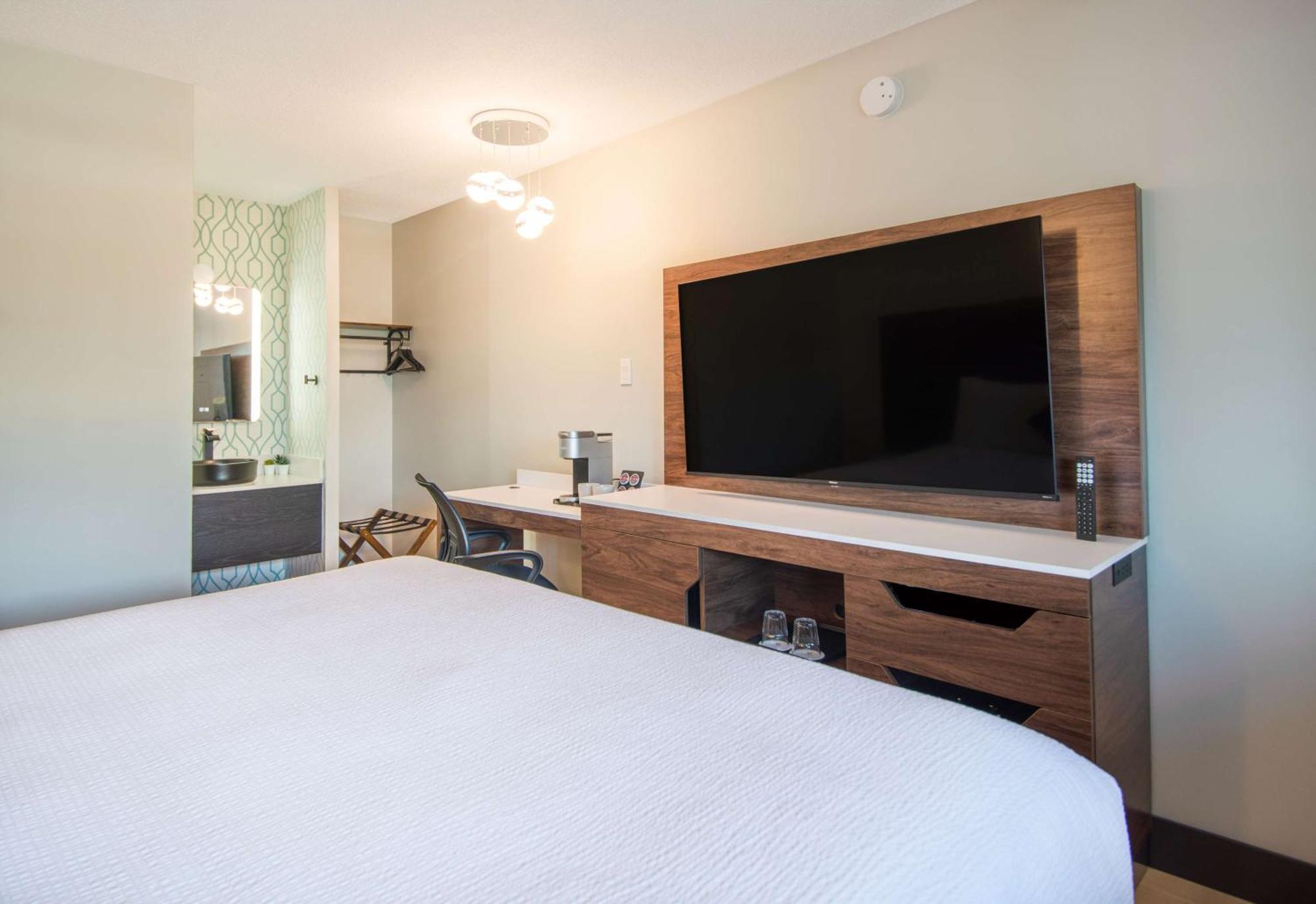 Coast Courtenay Hotel Экстерьер фото